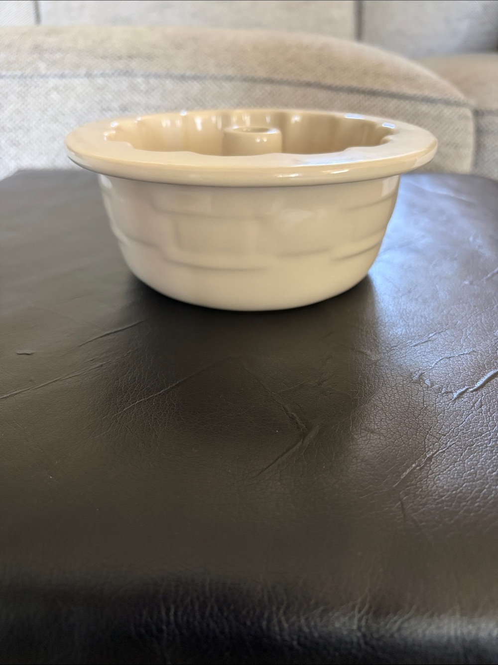 Longaberger Woven Traditions Ceramic Mini Bundt Pan